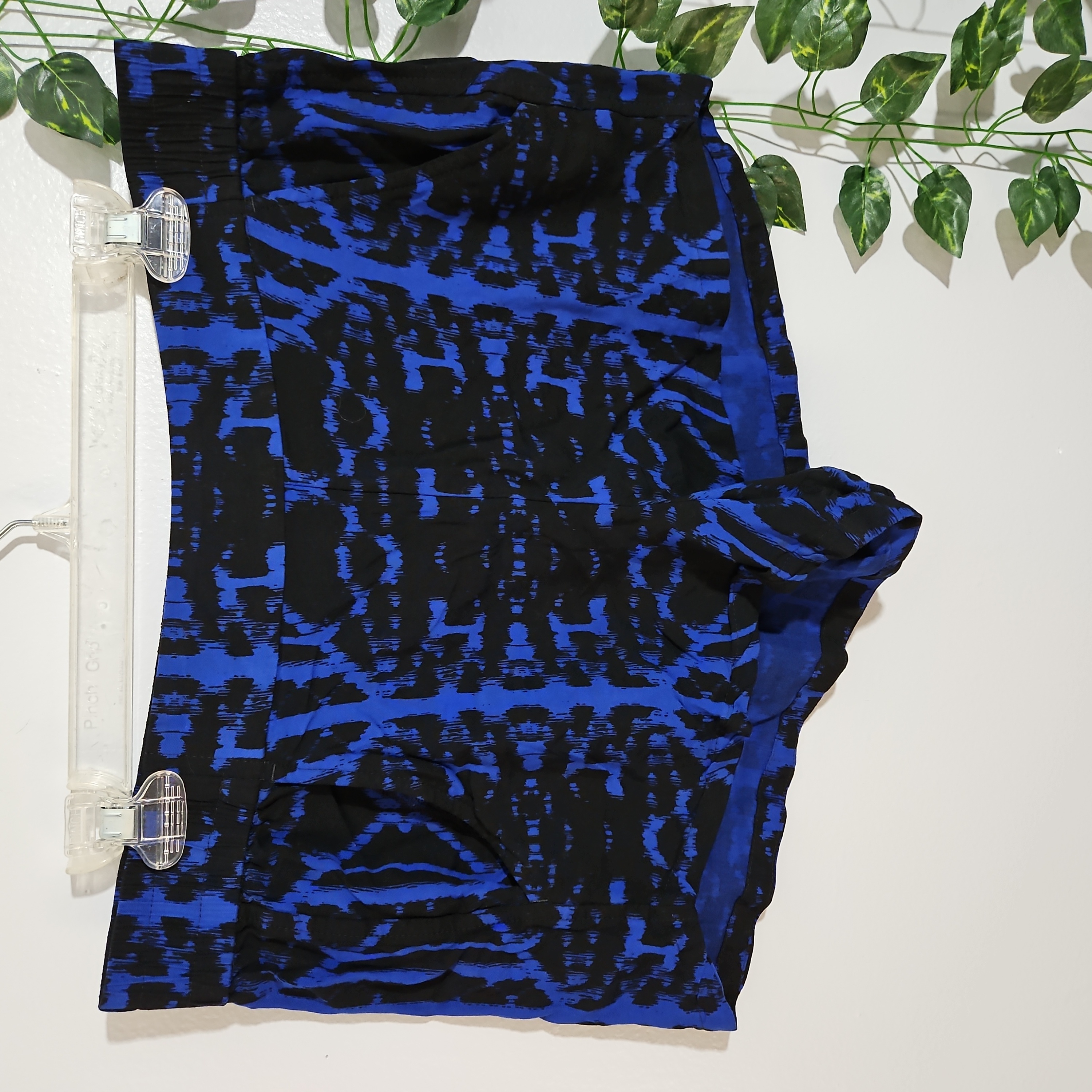 Express Bold Womens Shorts